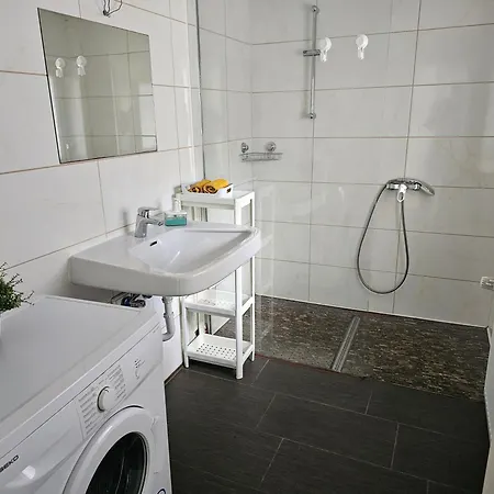 Grosse Mit Kueche In Apartament Besigheim